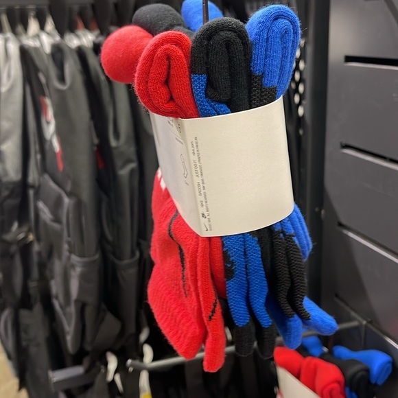 Nike Everyday
Multi-Color
Size S
Kids' Cushioned Crew Socks
(6 Pairs)
SK0066-957 - Picture 6 of 16